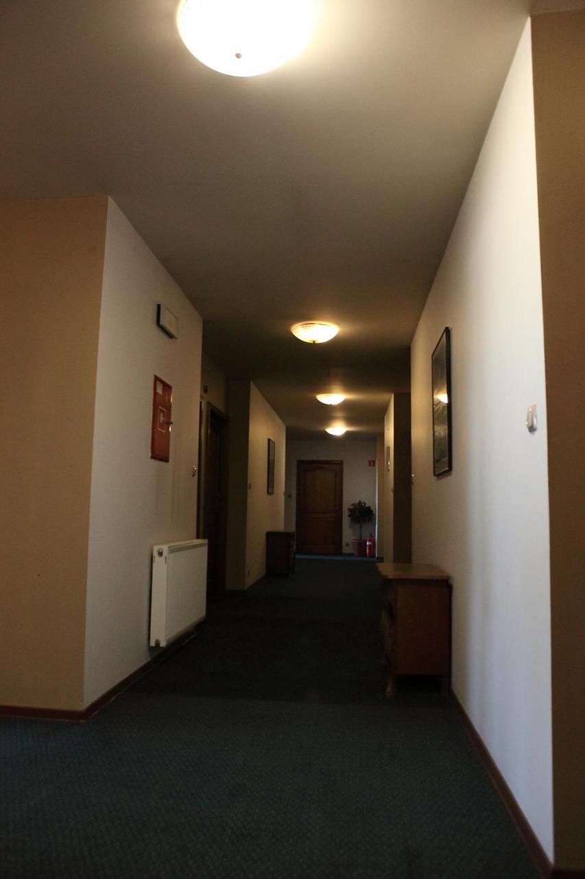 Aparthotel Katrina Ostrzeszów Exterior foto